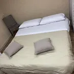 E&G House